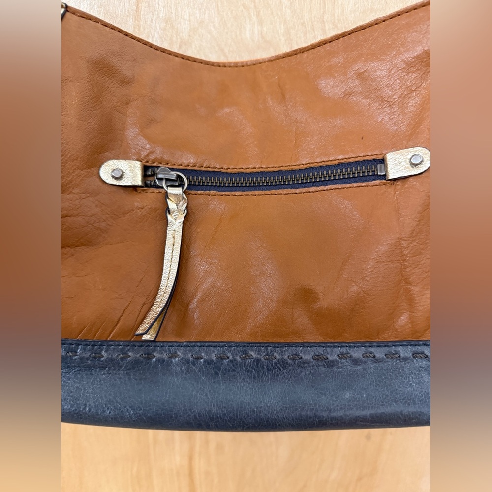 The Sak Kendra Hobo Bag in Grey, Gold and Brown - Picture 5 of 15